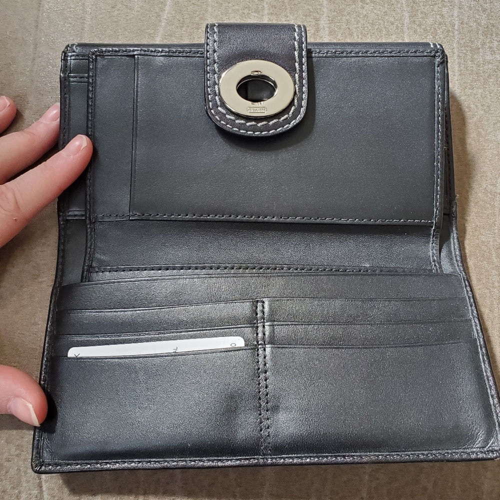 Coach Silver and Black Turnlock Leather Checkbook Wallet Unused With Tags - Picture 8 of 13